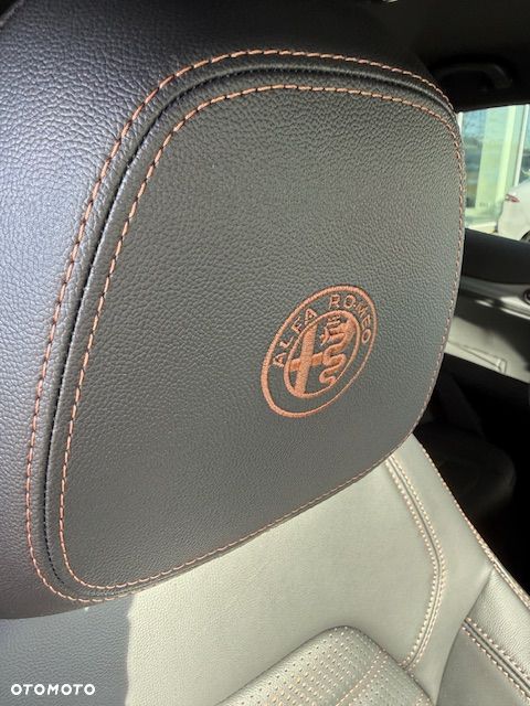 Alfa Romeo Stelvio 2.0 Turbo Intensa Q4 - 13