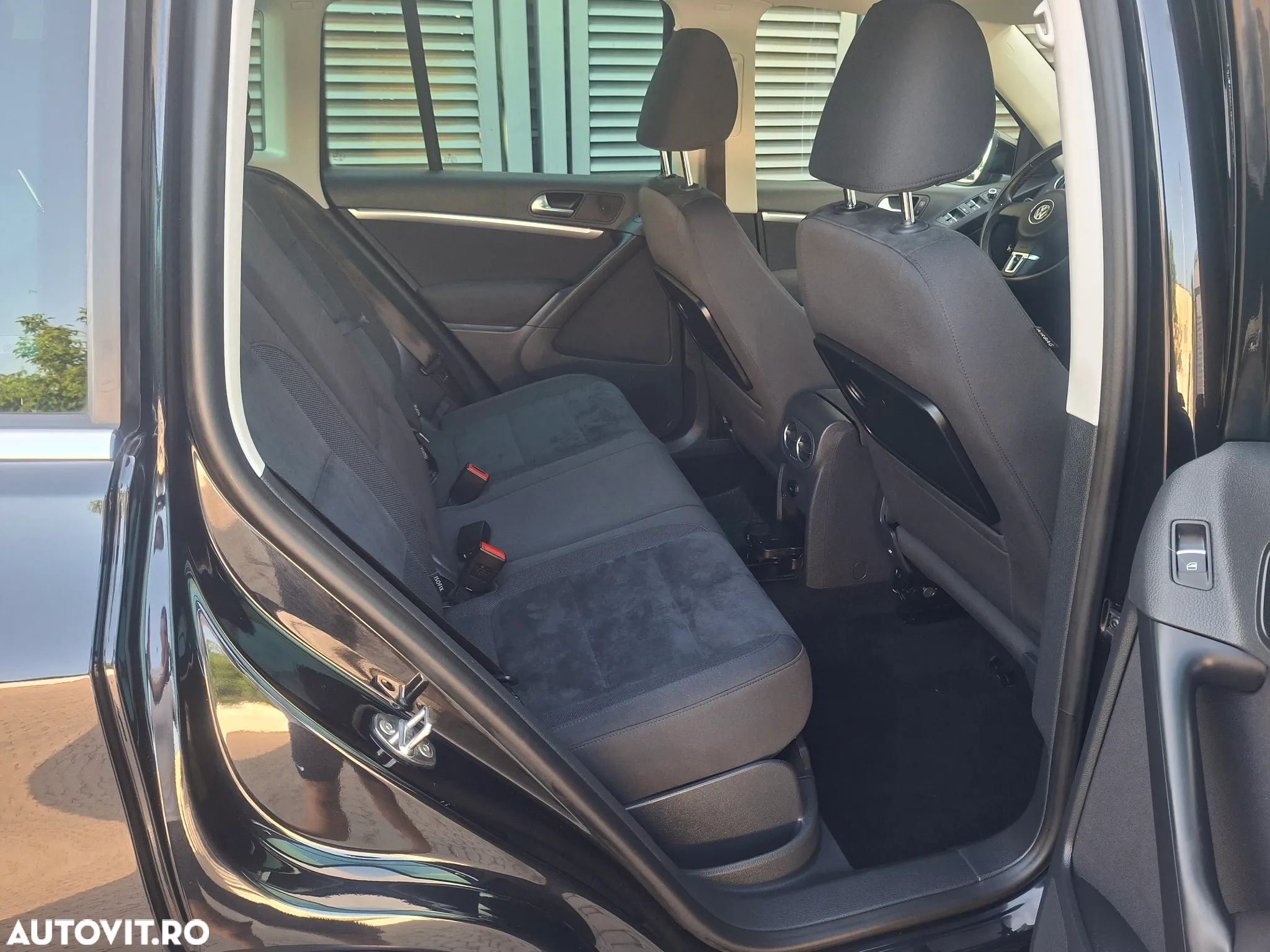 Volkswagen Tiguan 1.4 TSI BlueMotion Technology Sport & Style - 4