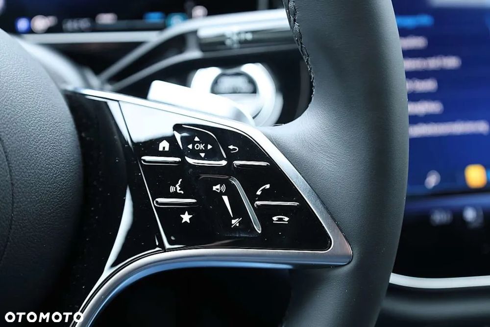 Mercedes-Benz Klasa E 220 d 4Matic 9G-TRONIC - 12