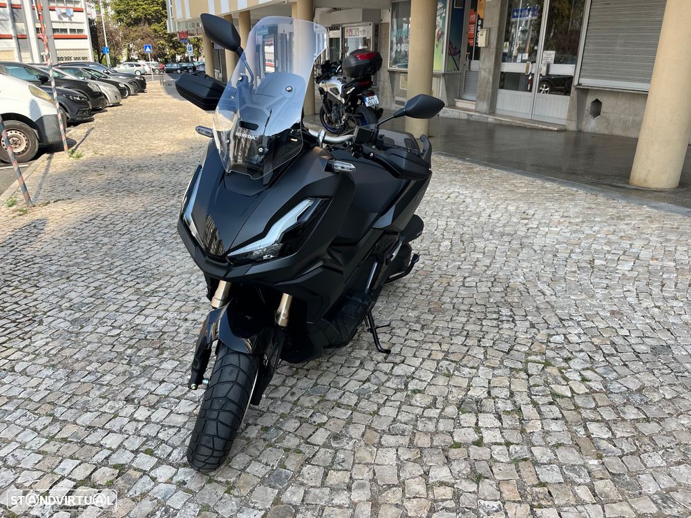 Honda ADV - 1
