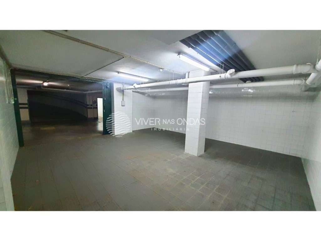 Garagem Box para Arrendamento na Foz do Douro - 45 m² | 2 Viaturas - Grande imagem: 3/14