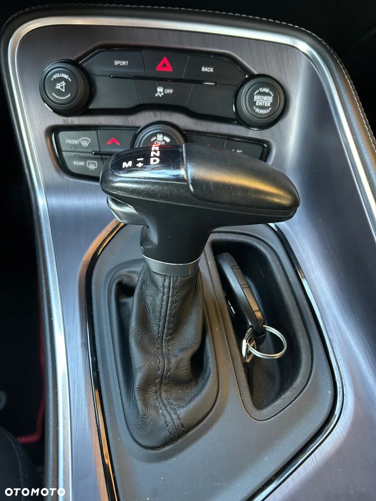 Dodge Challenger 5.7 R/T - 20