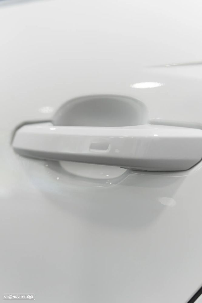 Audi A4 40 TDI quattro S line S tronic - 19