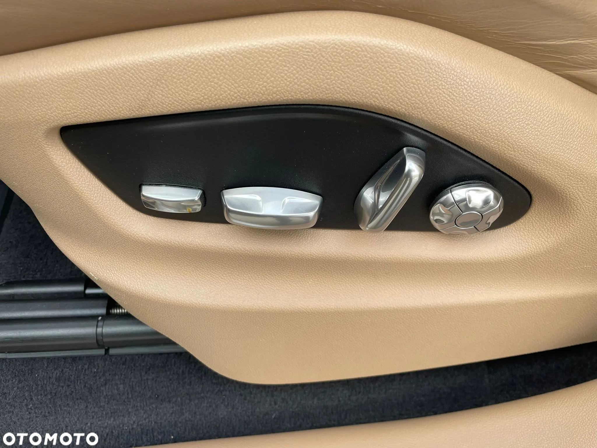 Porsche Cayenne S - 17