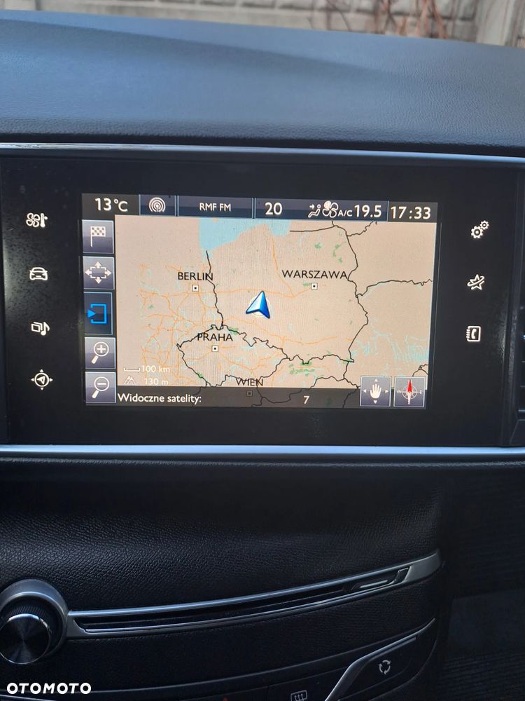 Peugeot 308 1.6 BlueHDi Allure S&S - 15