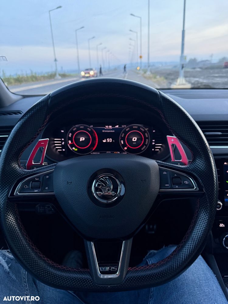 Skoda Octavia 2.0 TDI DSG 4X4 RS - 26