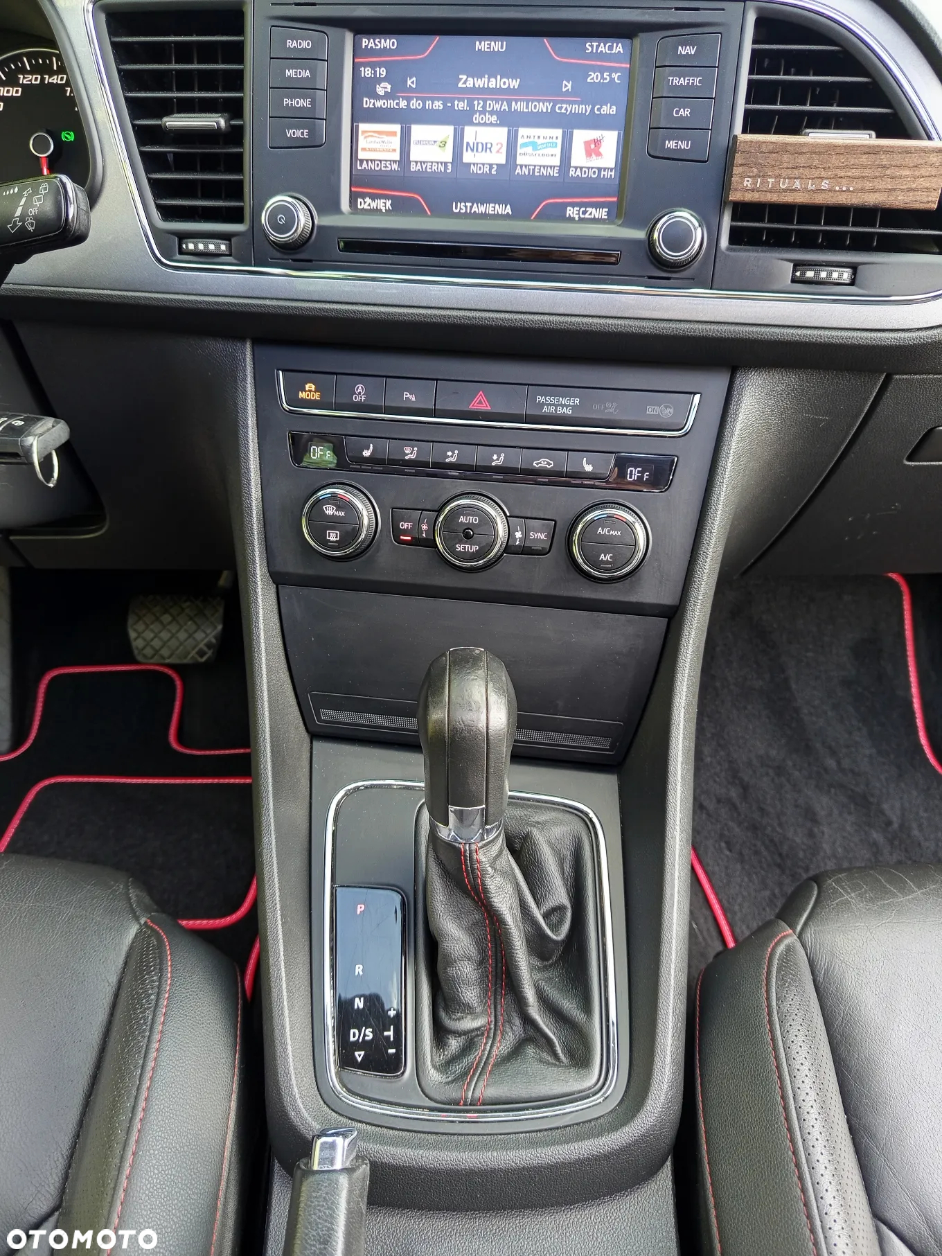 Seat Leon 2.0 TDI FR S&S DSG - 25