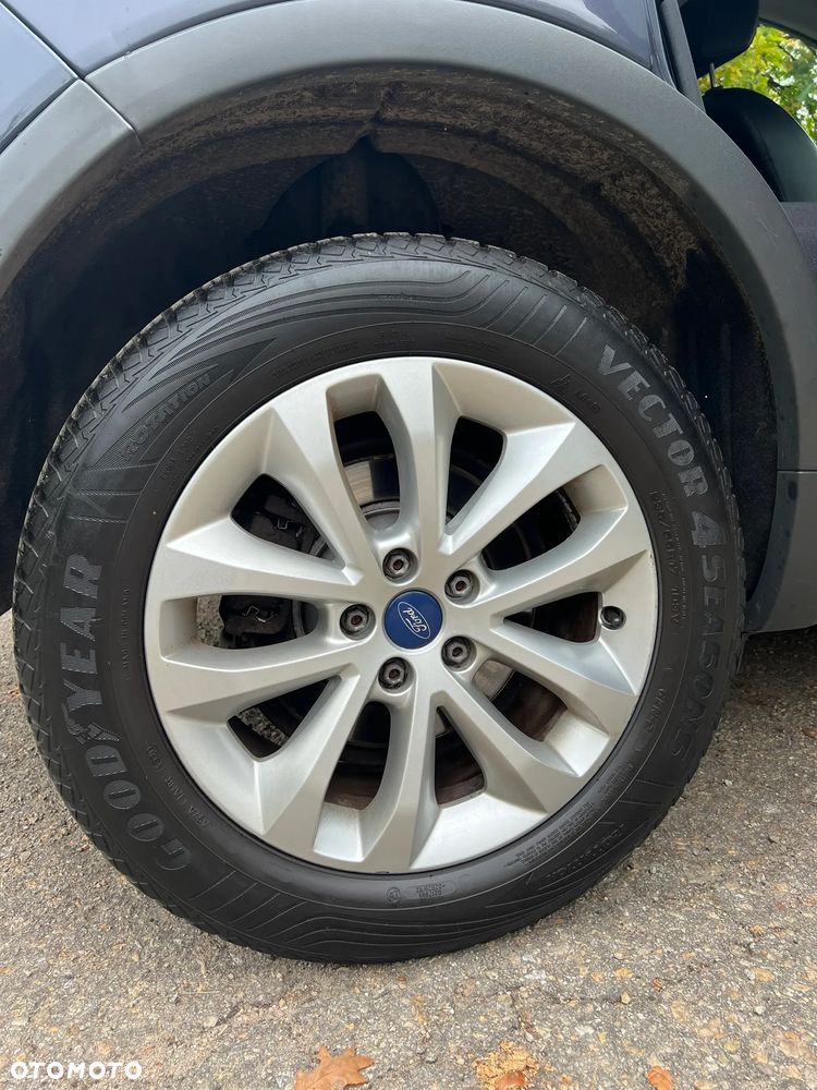 Ford Kuga 2.0 TDCi 4WD Titanium - 29