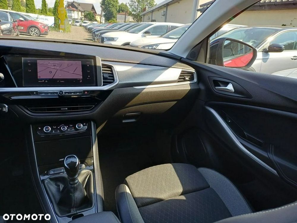 Opel Grandland X 1.2 Start/Stop Business INNOVATION - 27
