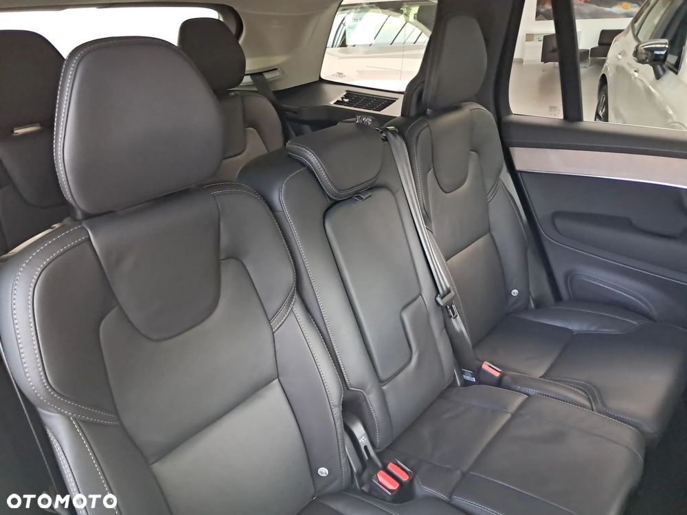 Volvo XC 90 B5 B AWD Plus Dark - 21