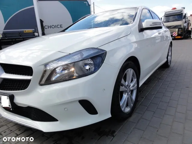 Mercedes-Benz Klasa A 180 d AMG Line - 14