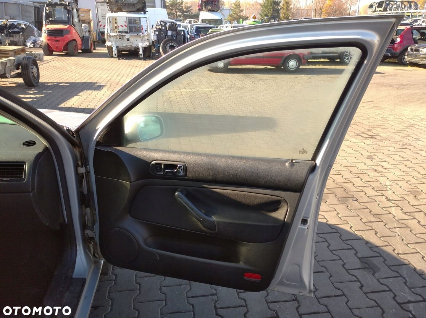 VOLKSWAGEN VW BORA GOLF 4 IV DRZWI PRAWE PRZÓD PRZEDNIE SREBRNE LB7Z - 4