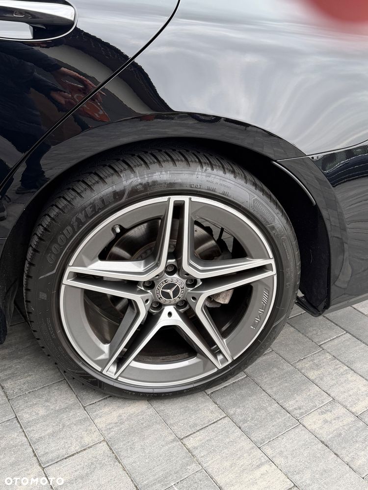 Mercedes-Benz CLS 400 d 4-Matic AMG - 35