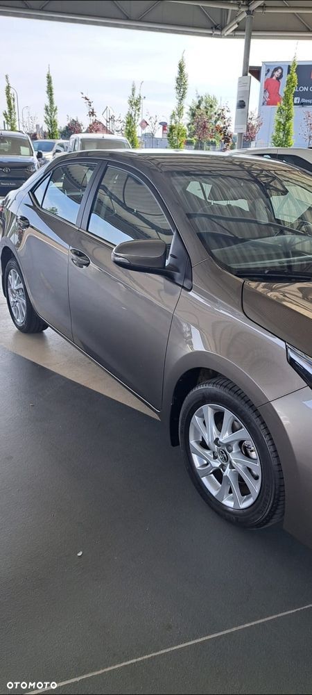 Toyota Corolla 1.6 Comfort - 8