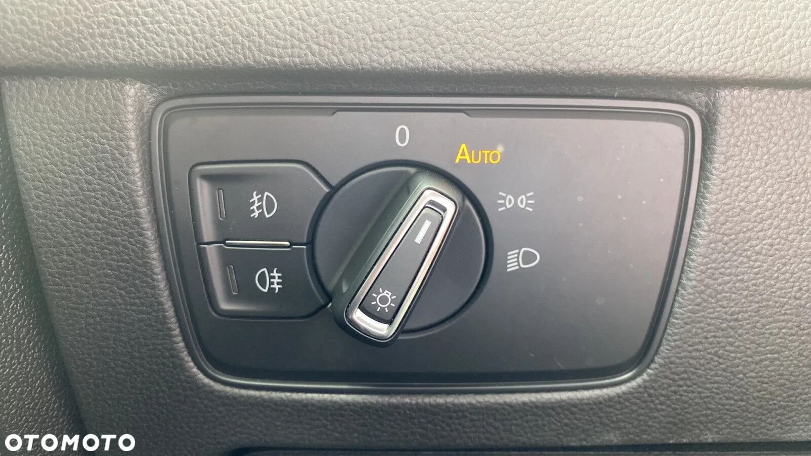 Volkswagen Passat - 26