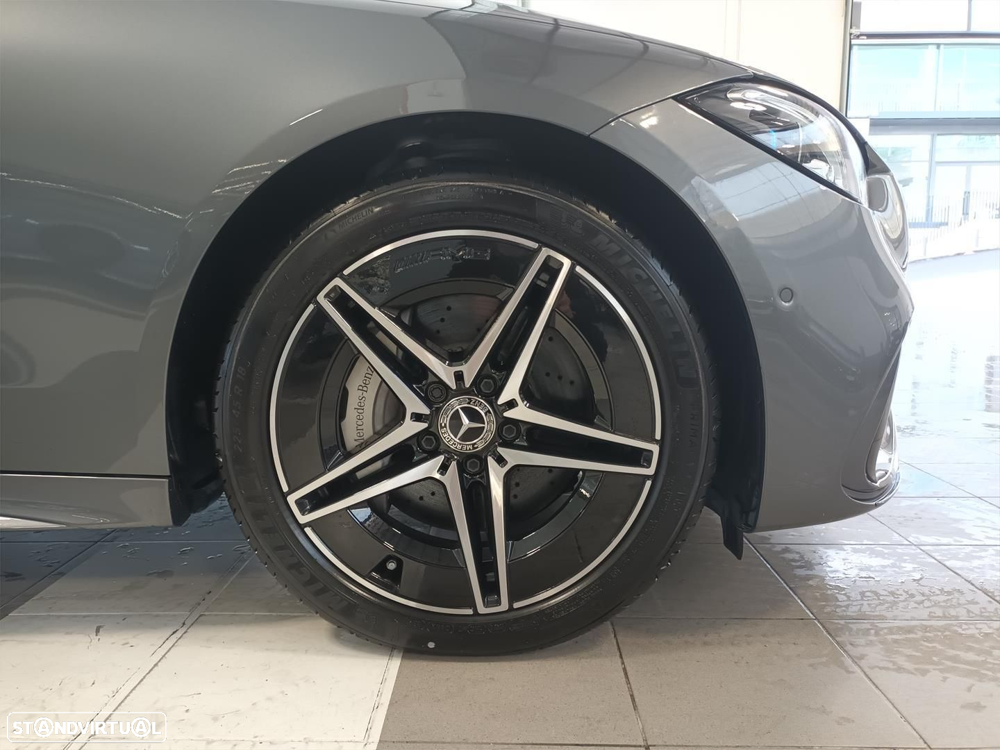 Mercedes-Benz C 300 de AMG Line - 4