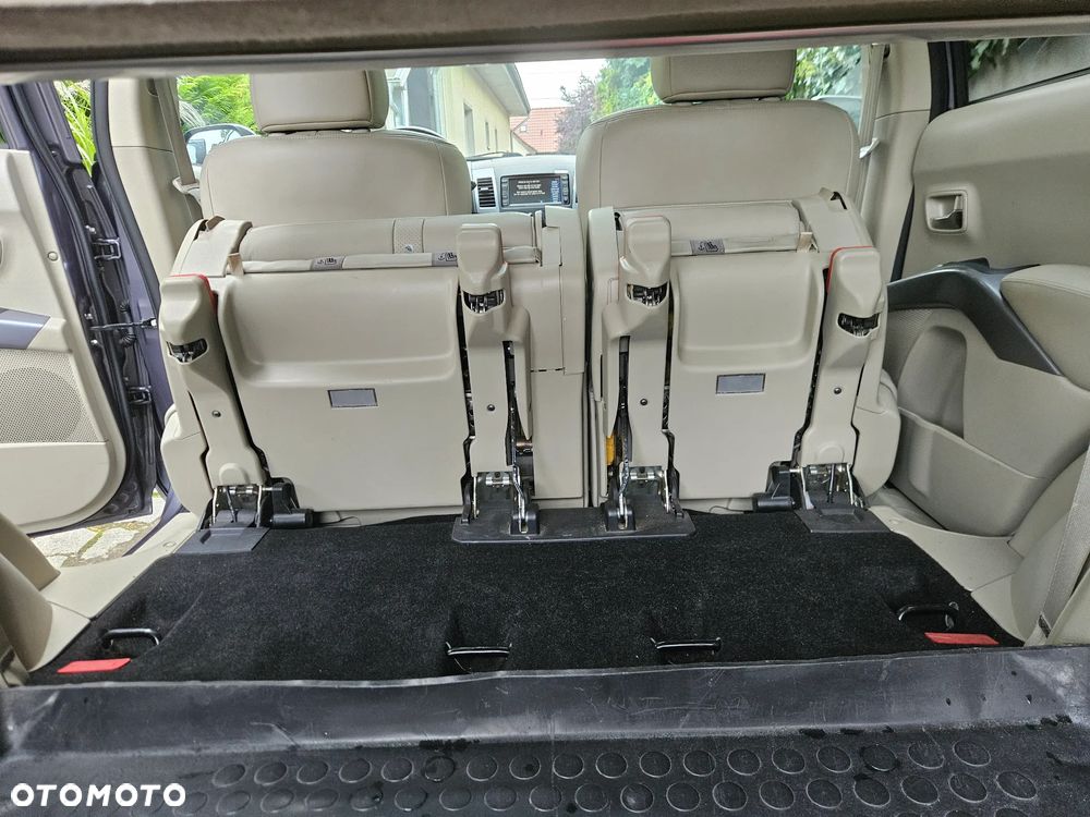 Mitsubishi Outlander 2.2 DI-D 4WD Intense - 35