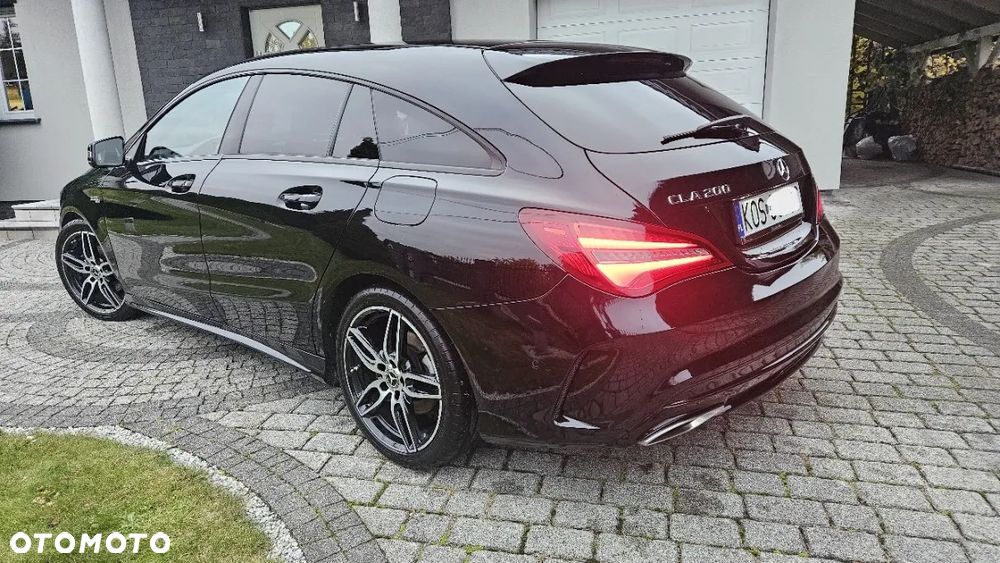 Mercedes-Benz CLA 200 7G-DCT AMG Line - 6