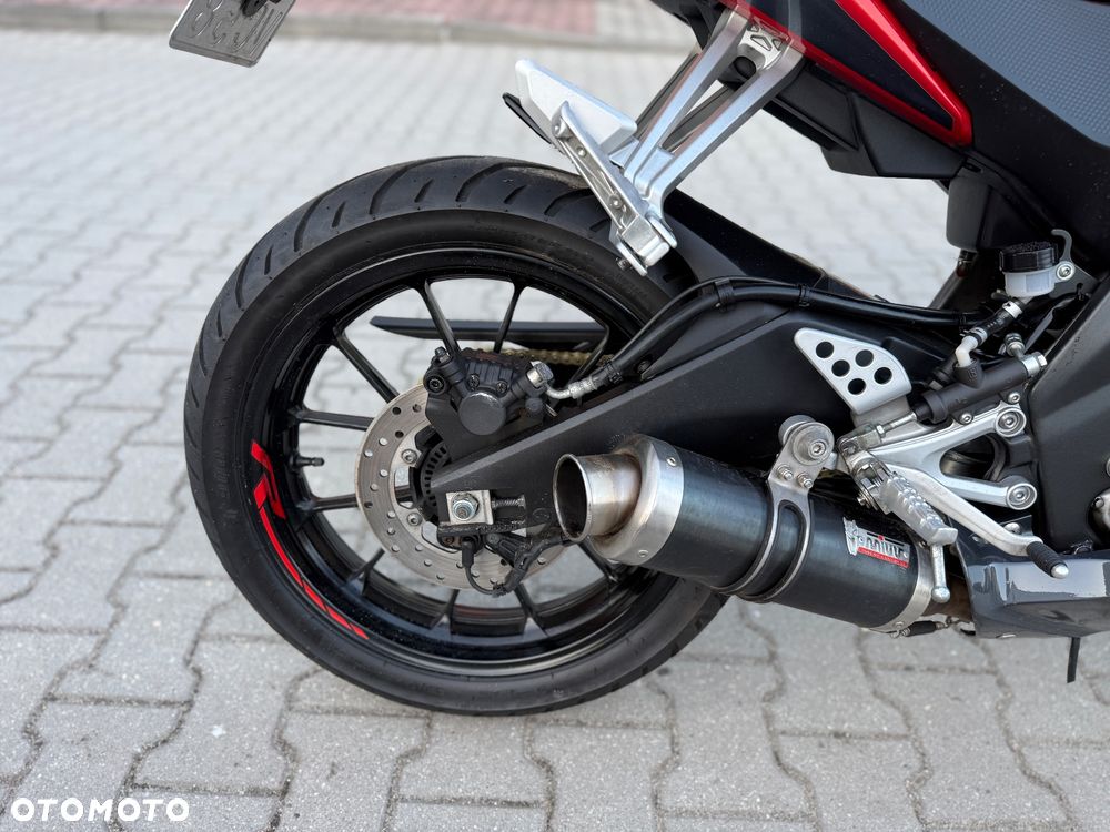 Yamaha YZF - 11