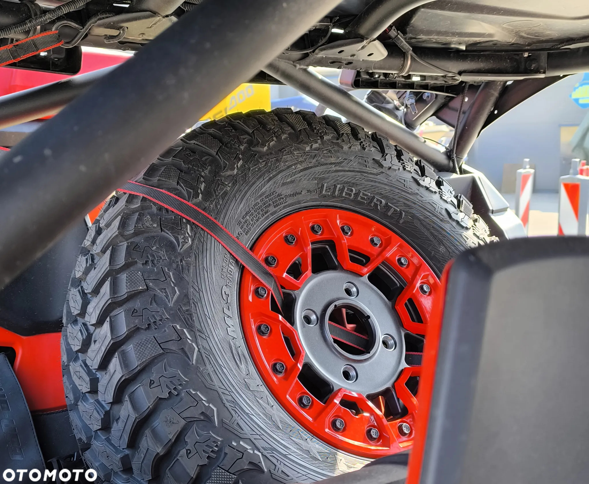 Can-Am Maverick - 16