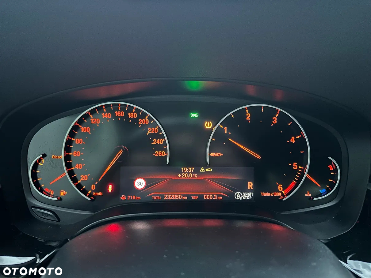 BMW Seria 5 520d Sport Line - 17