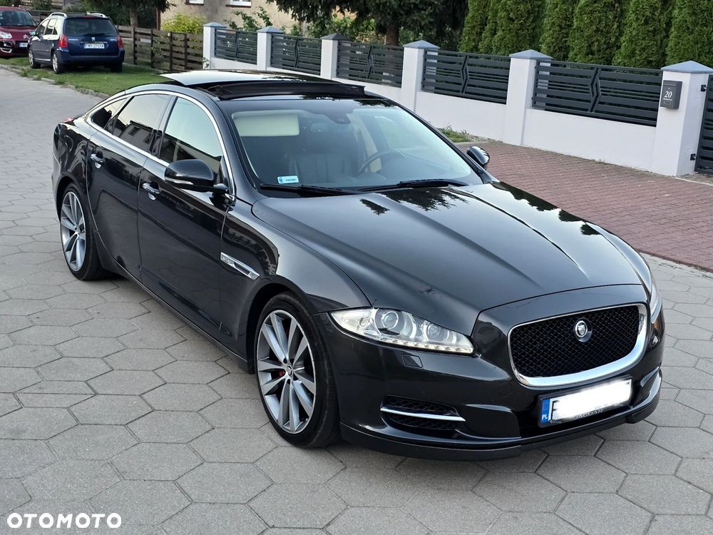 Jaguar XJ 3.0 D V6 Premium Luxury - 39