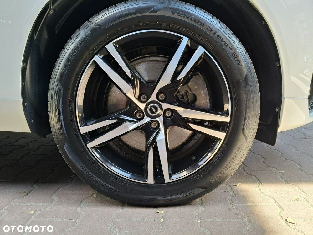 Volvo XC 60 B4 D AWD R-Design - 9