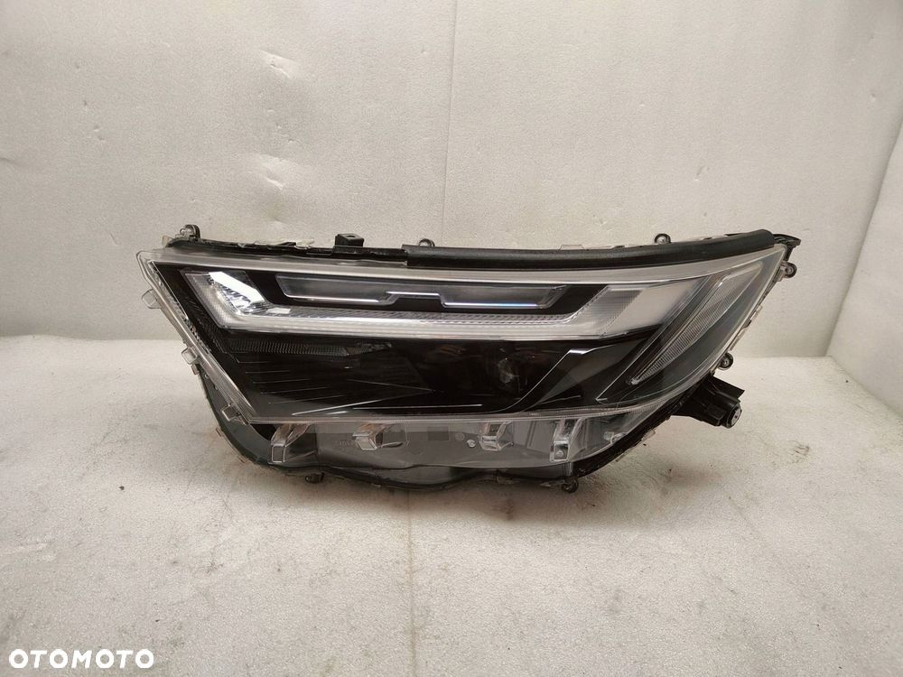 Toyota RAV 4 LIFT FULL LED 2023 Przód strona lewa STANLEY 42-113 - 1