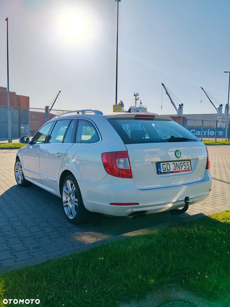 Skoda Superb 2.0 TDI Elegance - 2