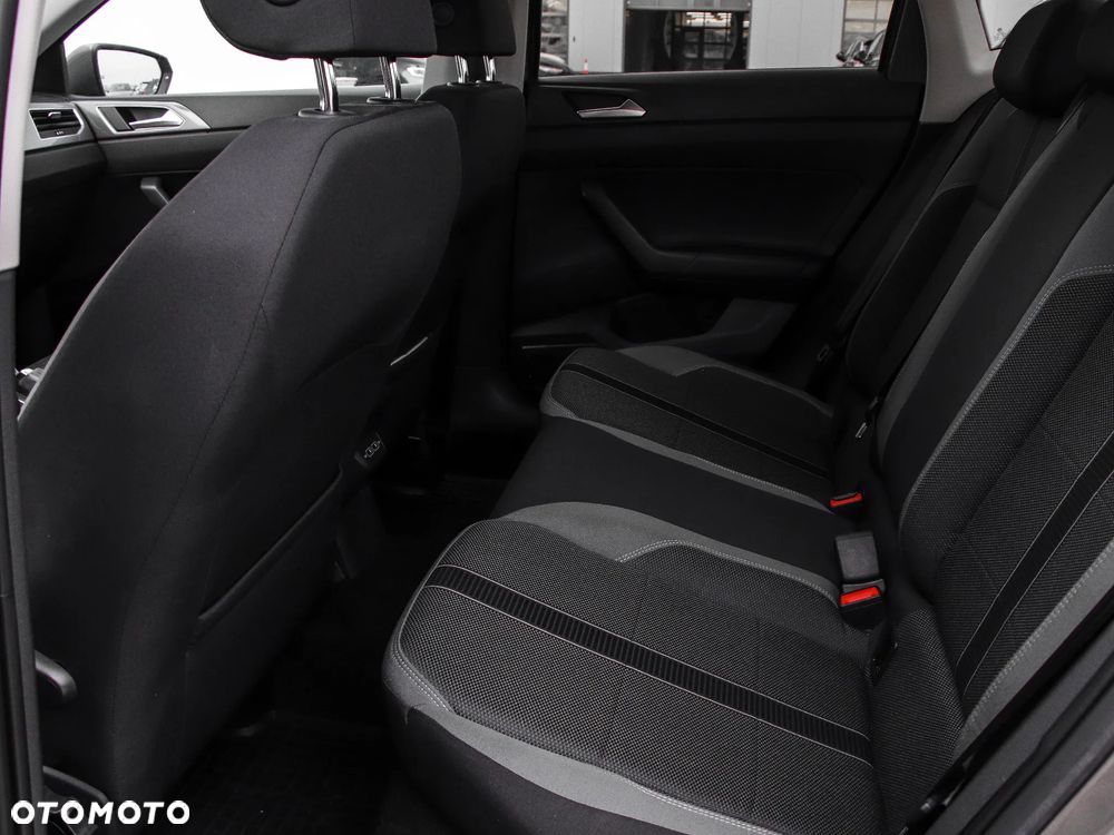 Volkswagen Polo - 11