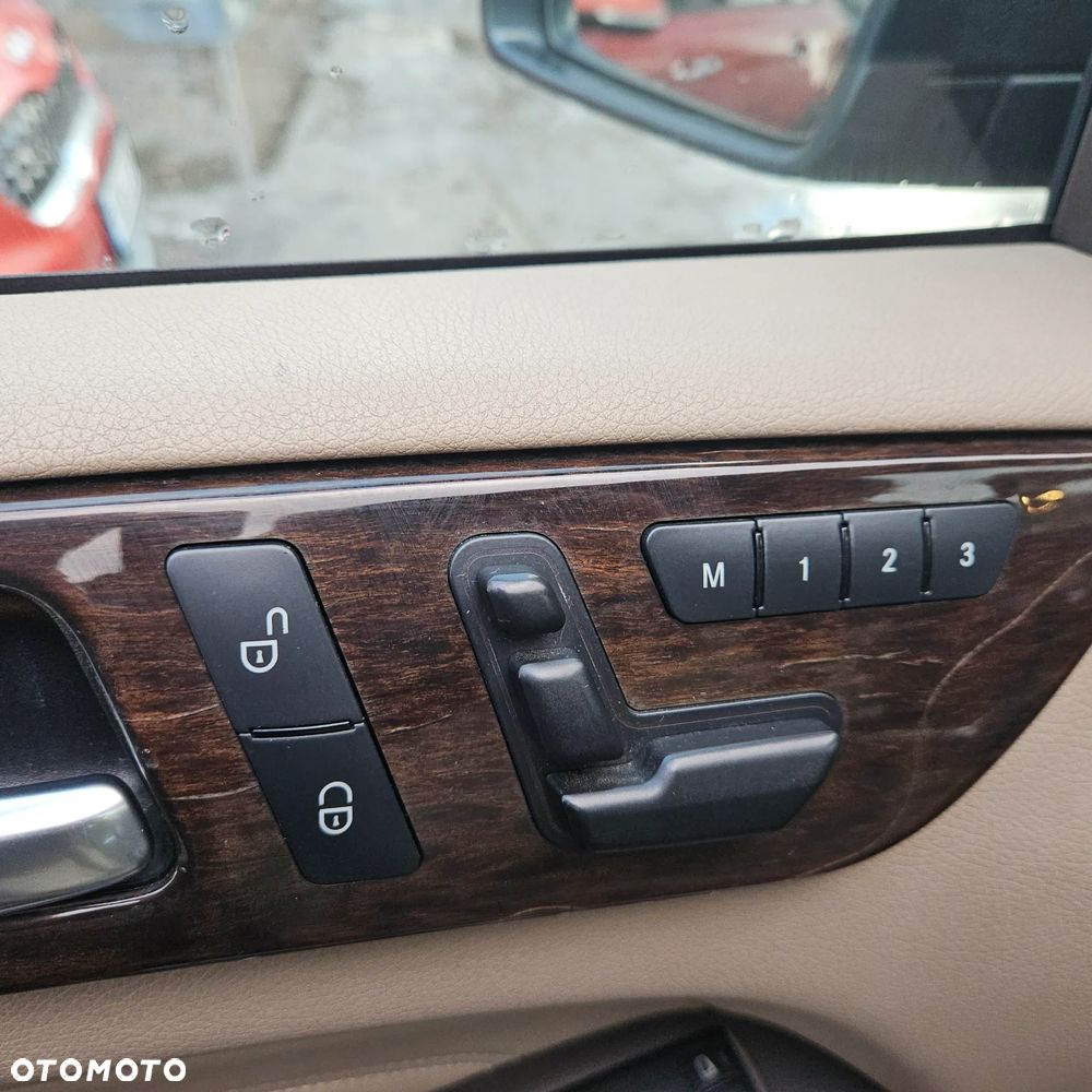 Mercedes-Benz ML 350 4MATIC BlueEFFICIENCY 7G-TRONIC Edition 1 - 36