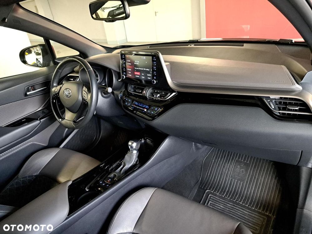 Toyota C-HR 2.0 Hybrid Executive - 16
