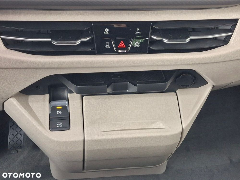 Volkswagen Multivan 2.0 TSI L2 Life DSG - 27