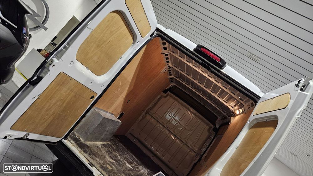 Citroën Jumper 33 L2H2 S&S Shine - 12