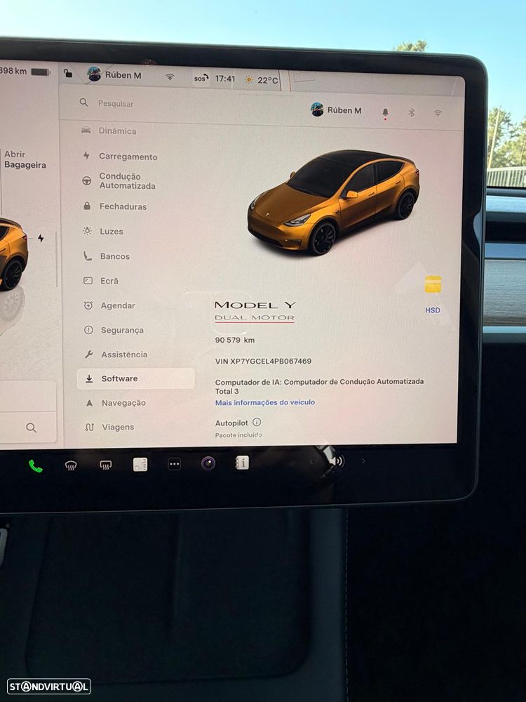 Tesla Model Y Performance Dual Motor AWD - 17