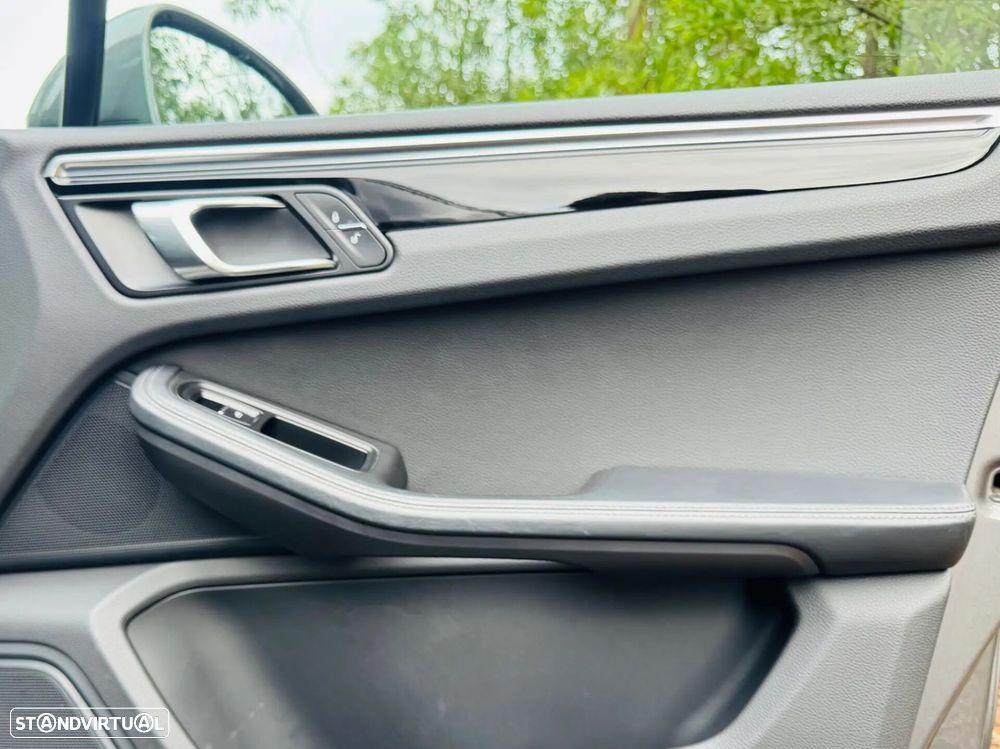 Porsche Macan S - 44