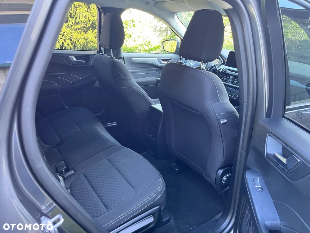 Ford Kuga - 14