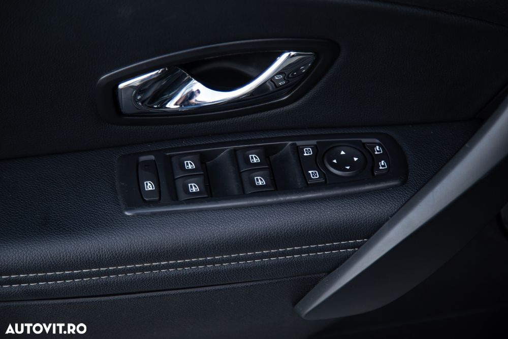 Renault Megane ENERGY dCi 130 Start & Stop Bose Edition - 12