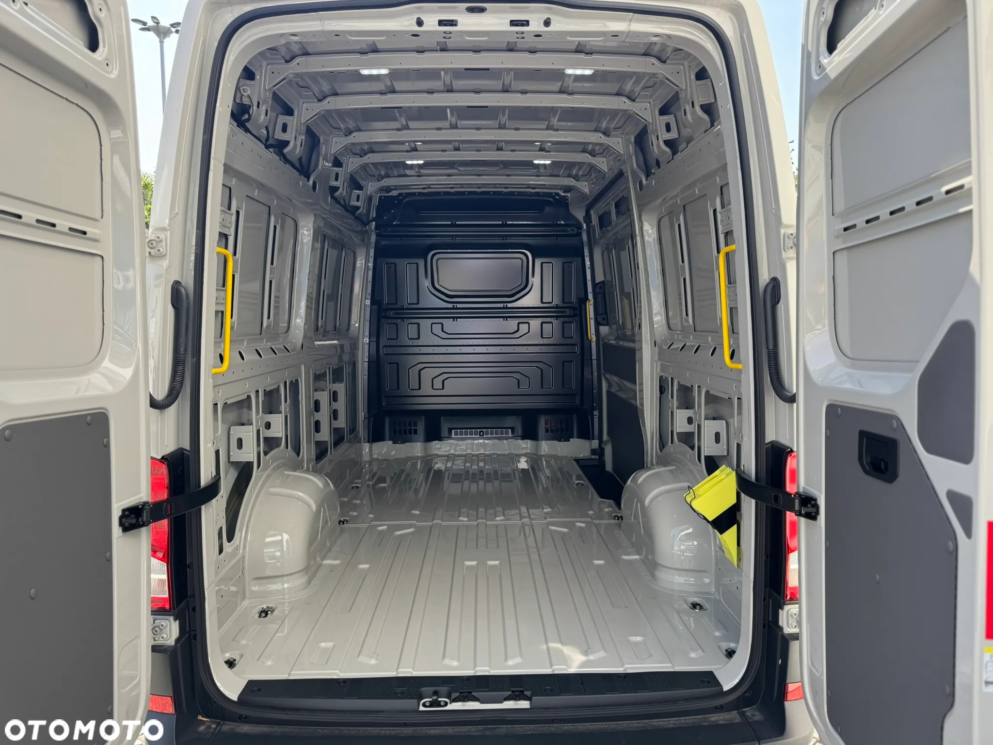 Volkswagen Crafter Furgon - 6