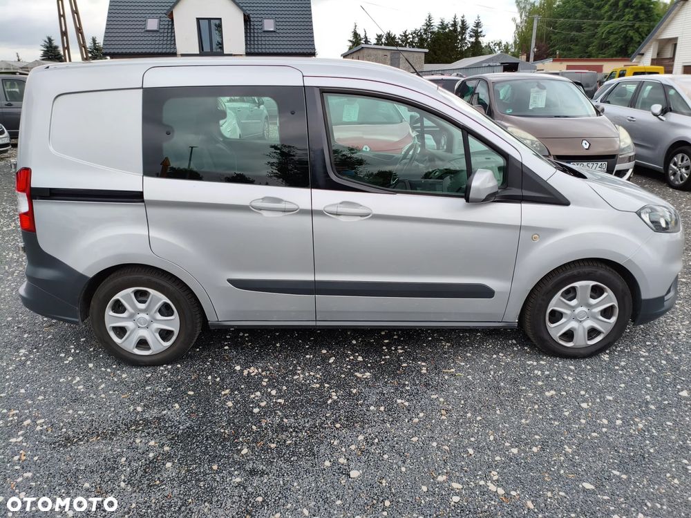 Ford Transit Courier - 7