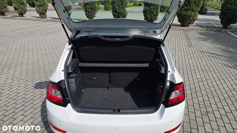 Skoda Fabia 1.0 TSI Ambition - 10