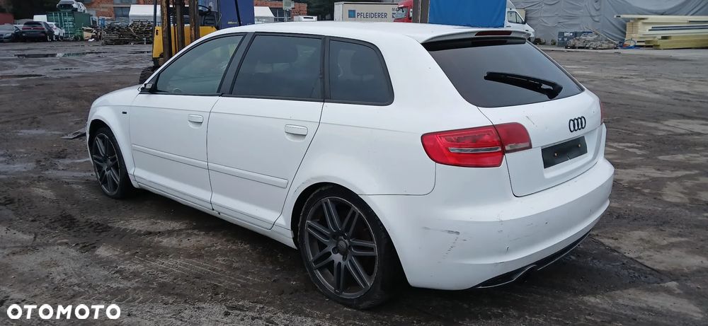 Audi A3 Sportback 2.0 TDI DPF S line Sportpaket (plus) - 4