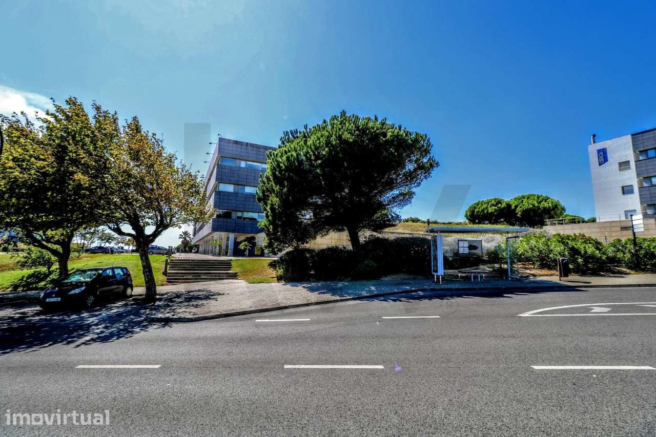 Loja Comercial de 105m2 Edifício Ciência | Investimento & Rentabilidad - Grande imagem: 3/10