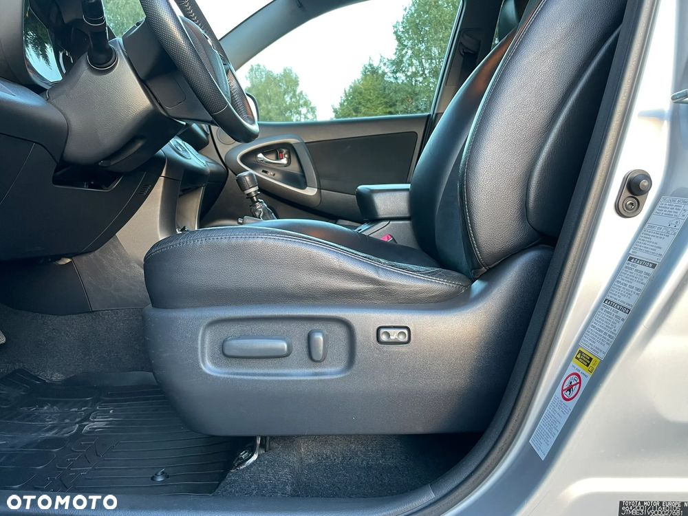 Toyota RAV4 - 27