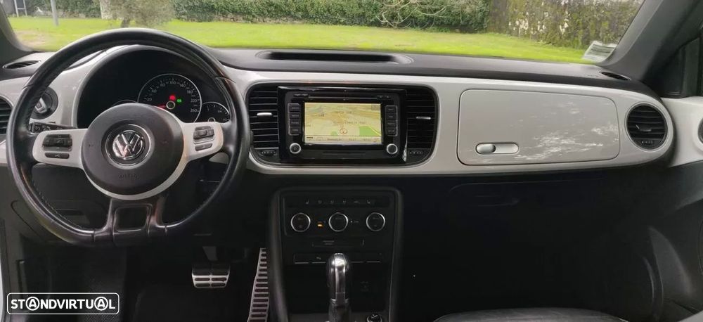 VW New Beetle 2.0 TSI Sport DSG - 22