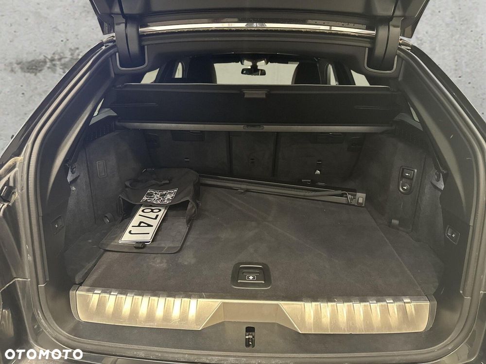 BMW Seria 5 530e xDrive M Sport sport - 19