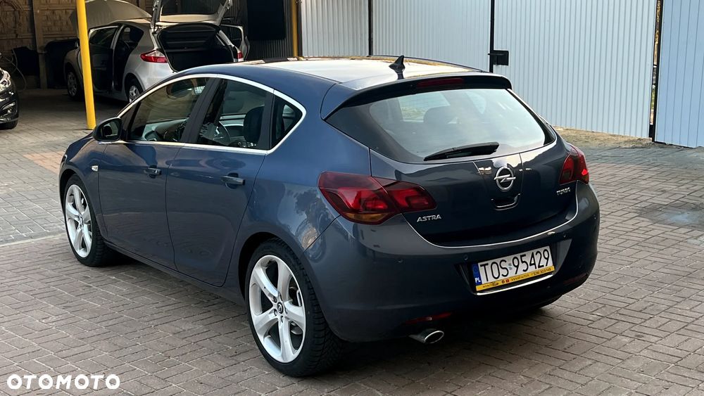 Opel Astra IV 1.6 T Sport - 15