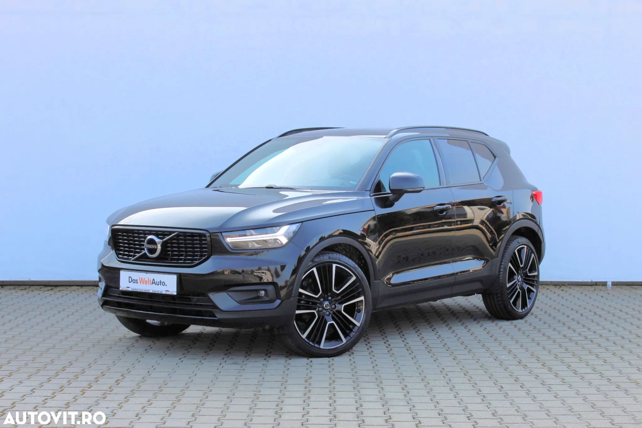 Volvo XC 40 D4 AWD Geartronic R-Design - 1