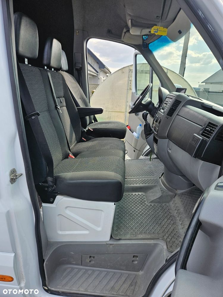 Mercedes-Benz SPRINTER - 10