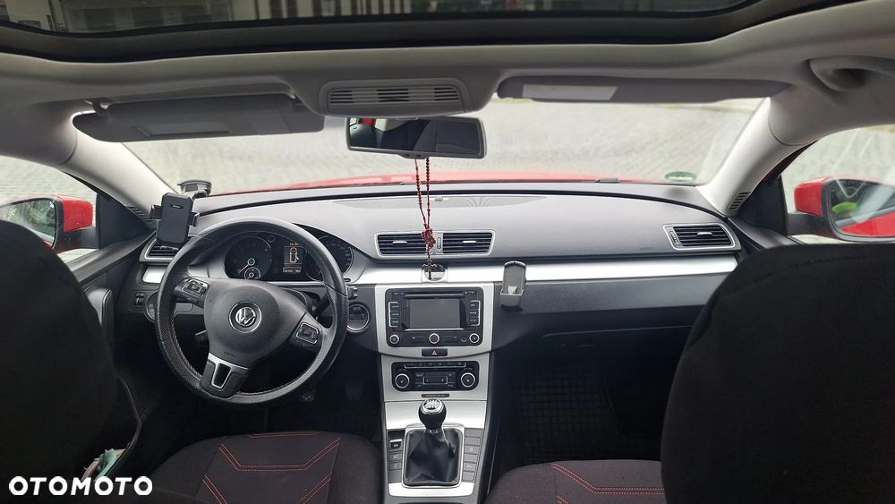 Volkswagen Passat 1.6 TDI Comfortline - 7